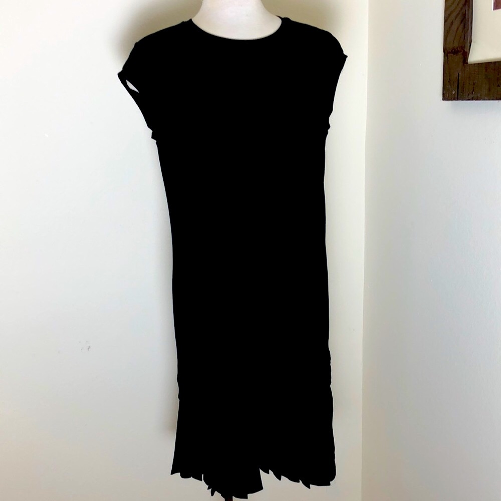 Large black dress!!